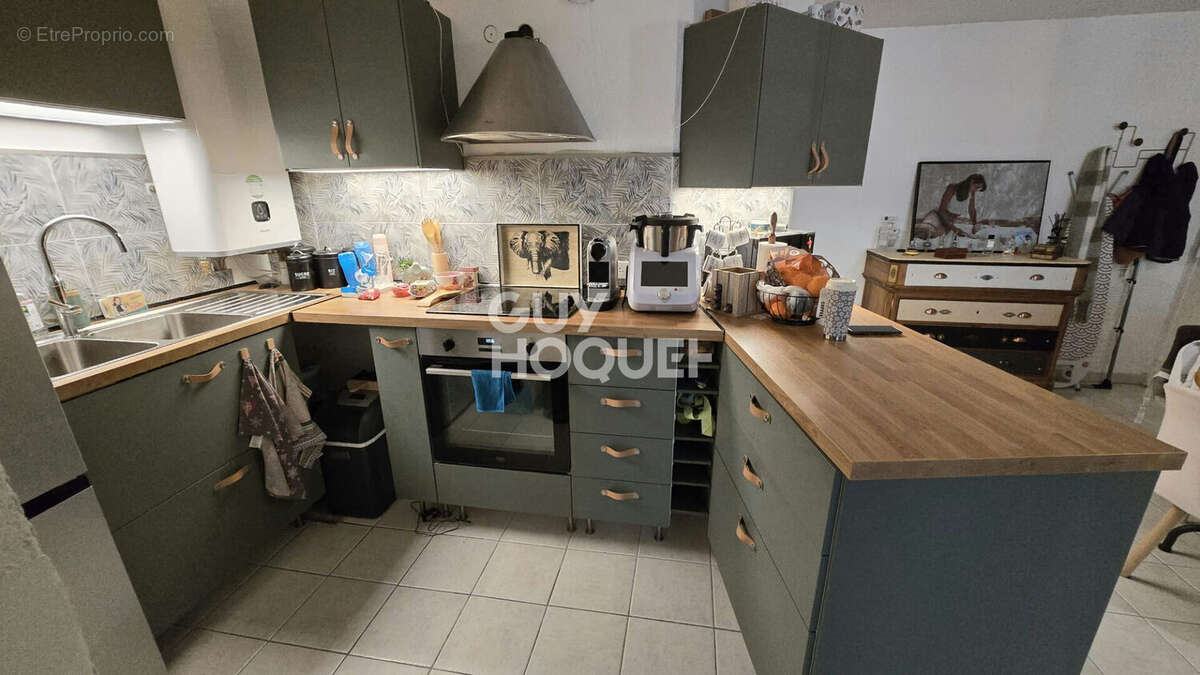 Appartement à COURNONTERRAL