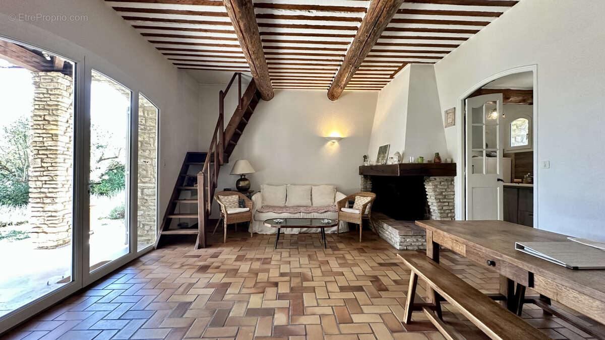 Maison à CRILLON-LE-BRAVE