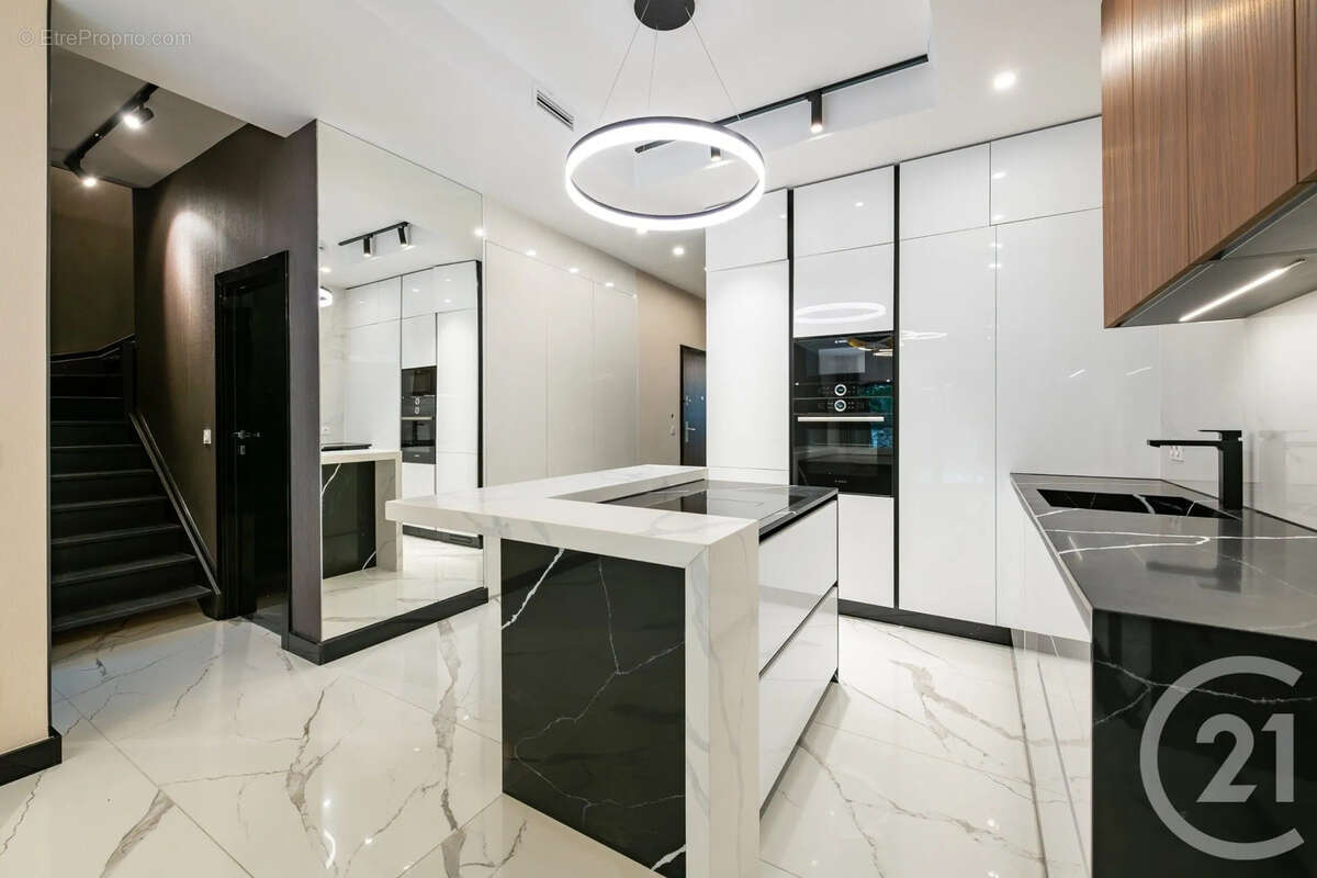 Appartement à SAINT-MAUR-DES-FOSSES