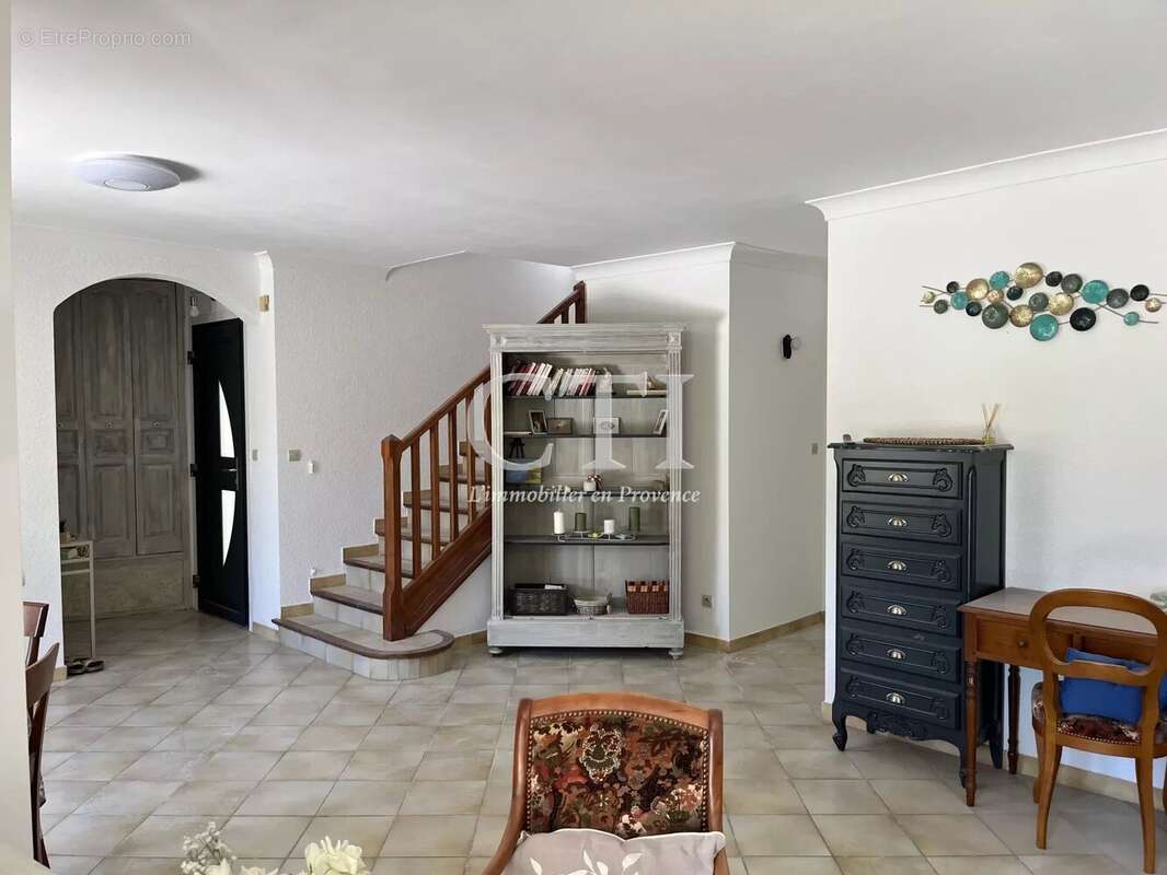 Maison à VAISON-LA-ROMAINE