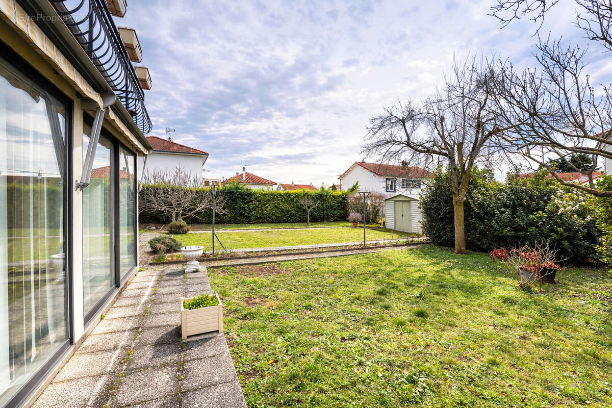 Maison à PONT-DU-CHATEAU