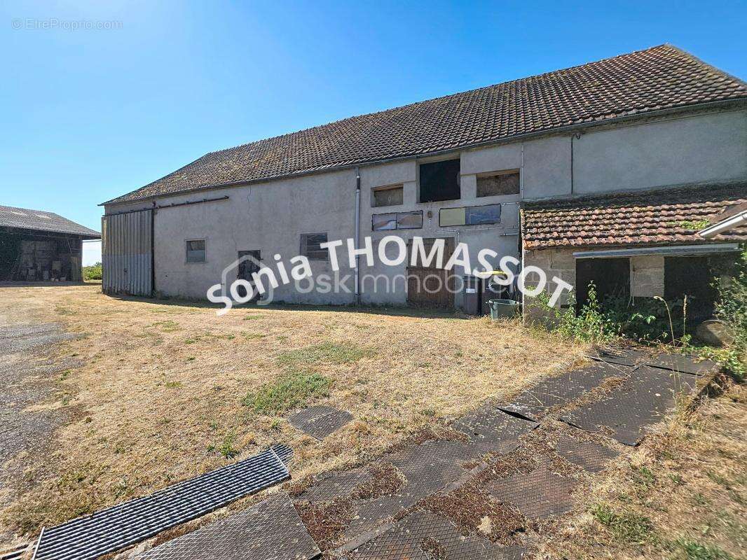 Ancien corps de ferme à fort potentiel – Campagne et grands espaces - photo 5