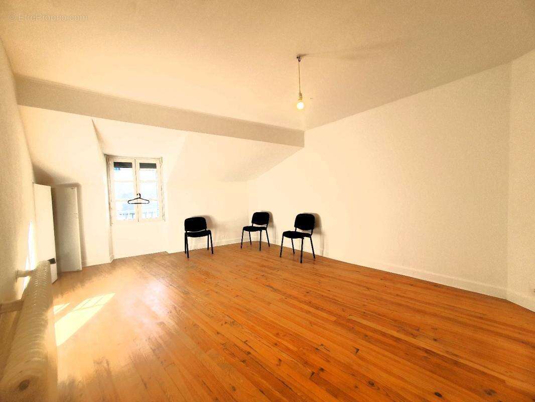 Maison à VILLEFRANCHE-DE-ROUERGUE