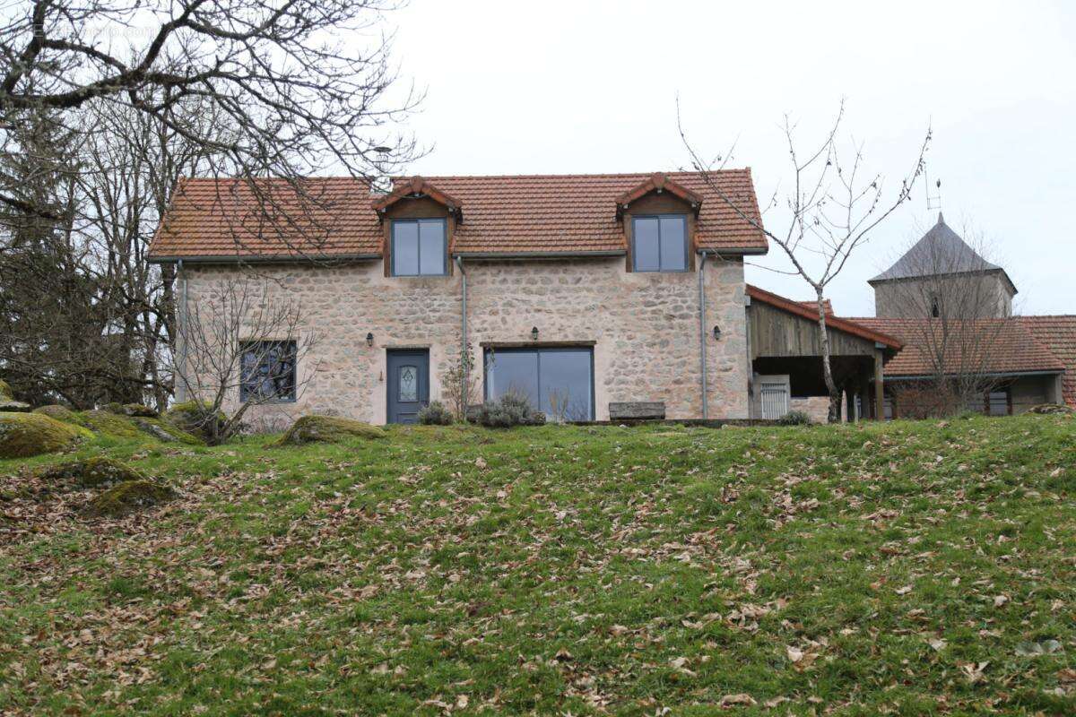 Maison à DETTEY