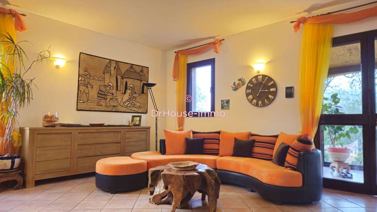 Maison 150 m² à Figari  - photo 4