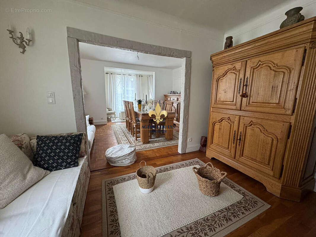 Maison à ORRY-LA-VILLE