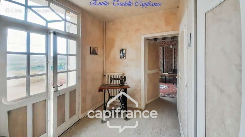 Dpt Sarthe (72), à vendre LA CHAPELLE GAUGAIN maison P8 de 208 m² - Terrain de 1300 m² - photo 11