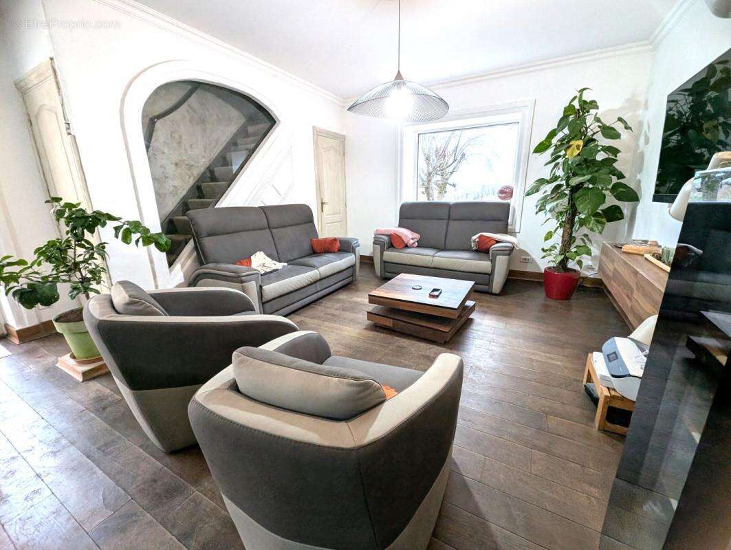 Maison à SAINT-LEGER-SUR-ROANNE