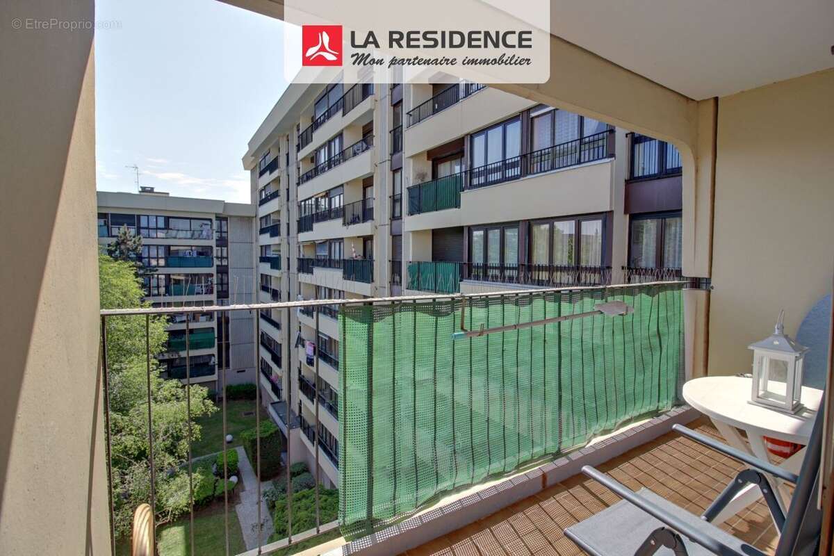 Appartement à LES MUREAUX
