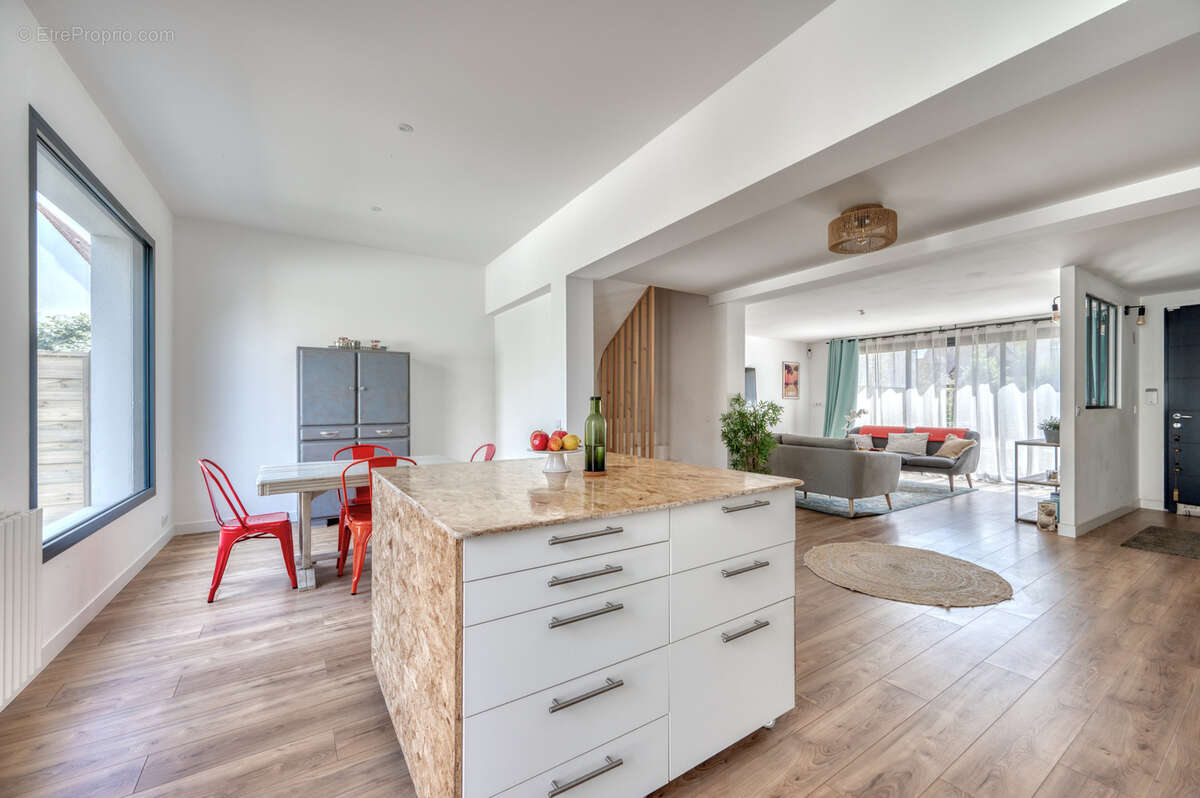 Maison à CROISSY-SUR-SEINE