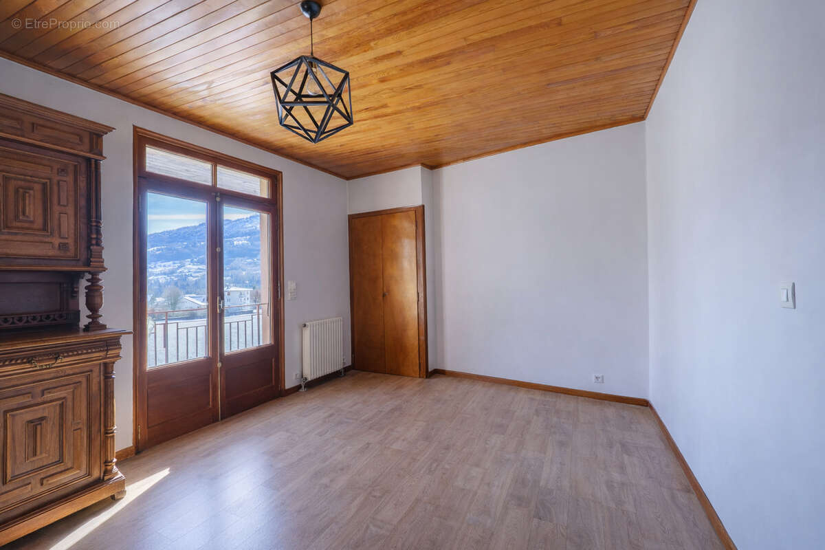 Appartement à TANINGES