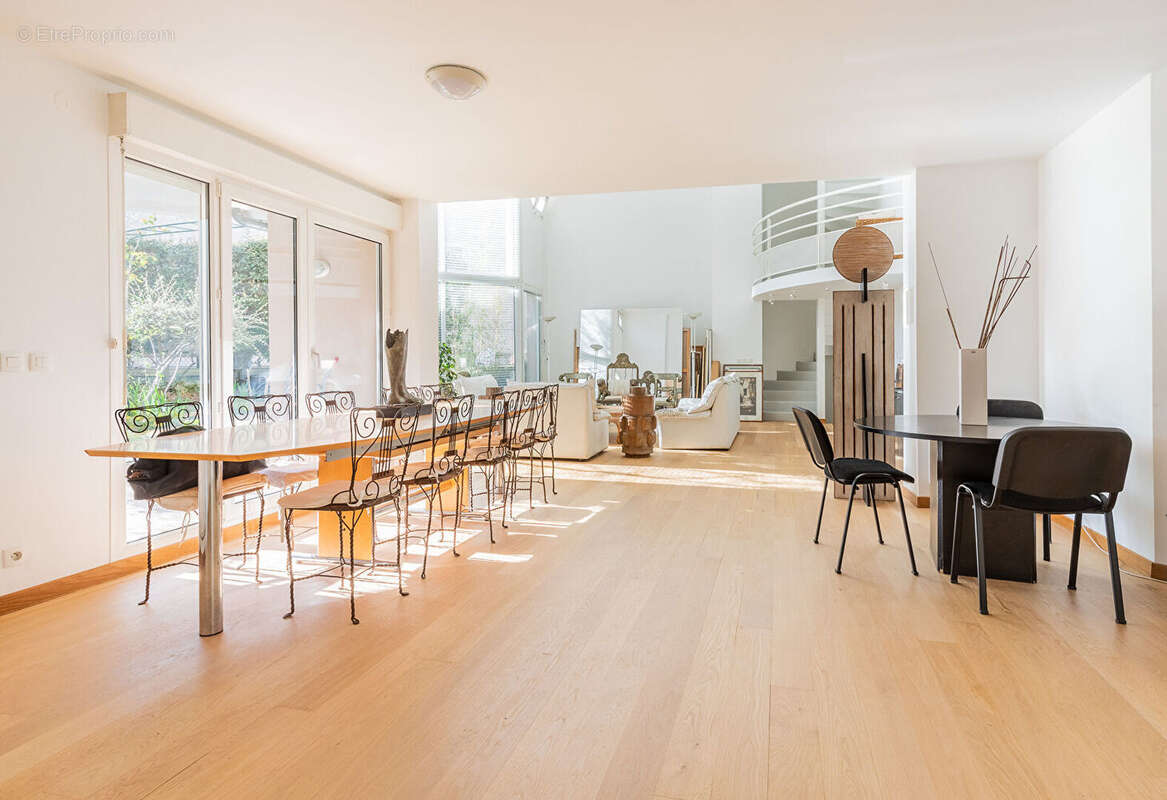 Appartement à VERRIERES-LE-BUISSON