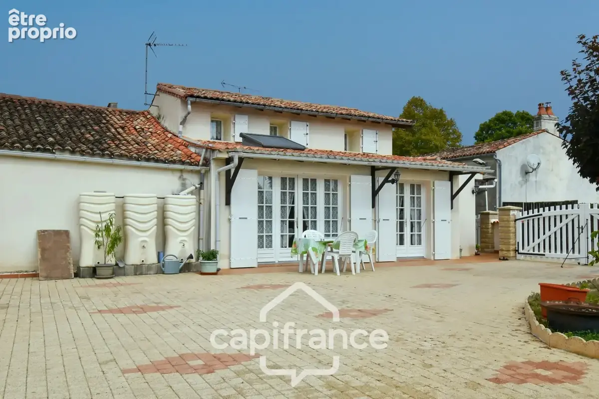 Maison à MAZERAY
