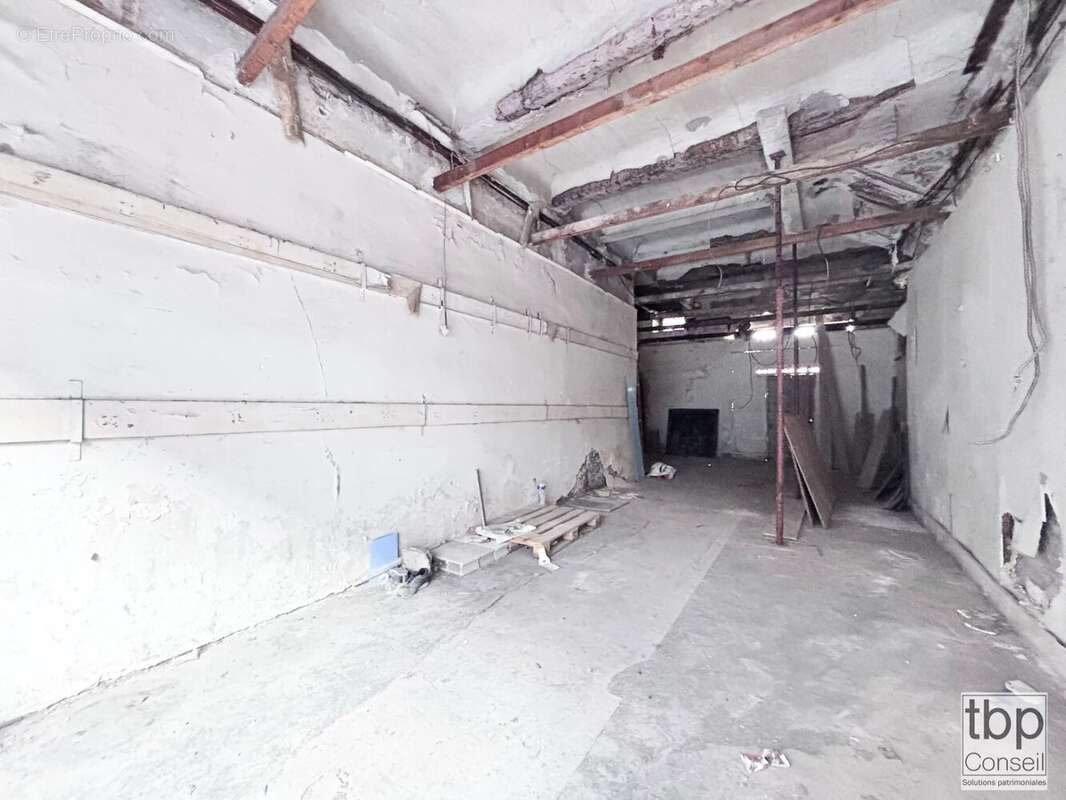 Commerce à MARSEILLE-1E