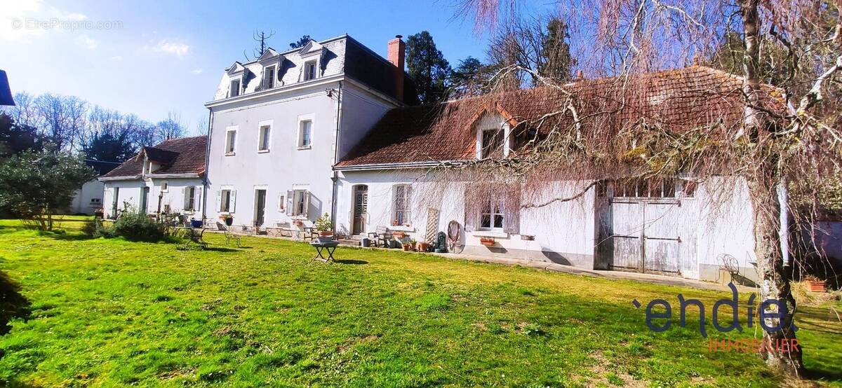 Maison à LUCAY-LE-MALE
