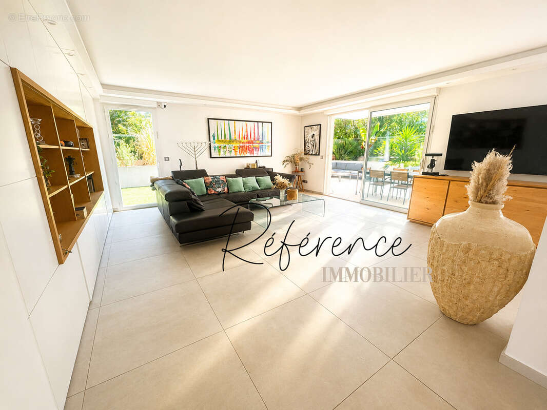 Appartement à MARSEILLE-9E