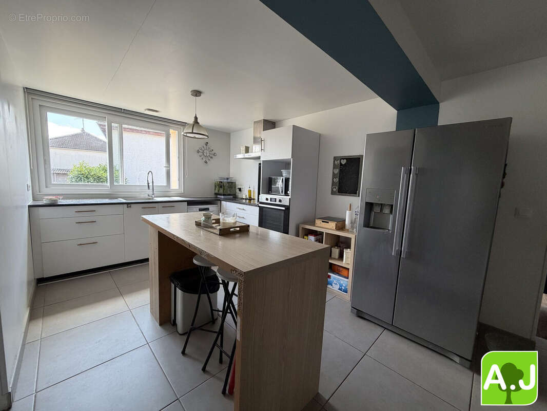 Maison 135 m² à Illiers-L'eveque  - photo 5