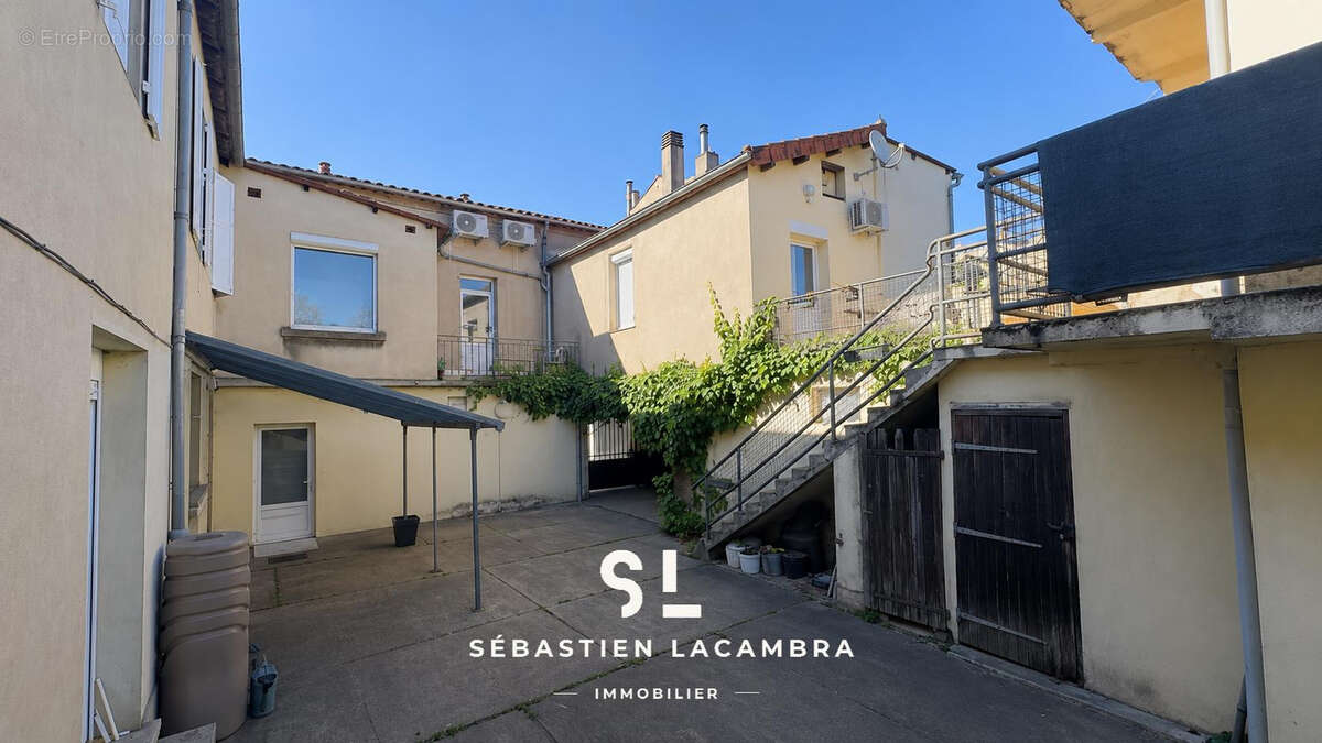 Appartement à SAINT-JUERY