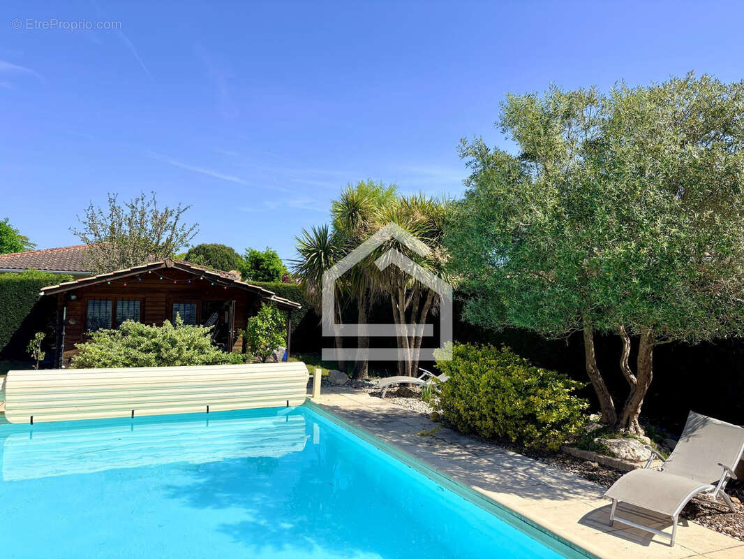 Maison à MARTIGNAS-SUR-JALLE