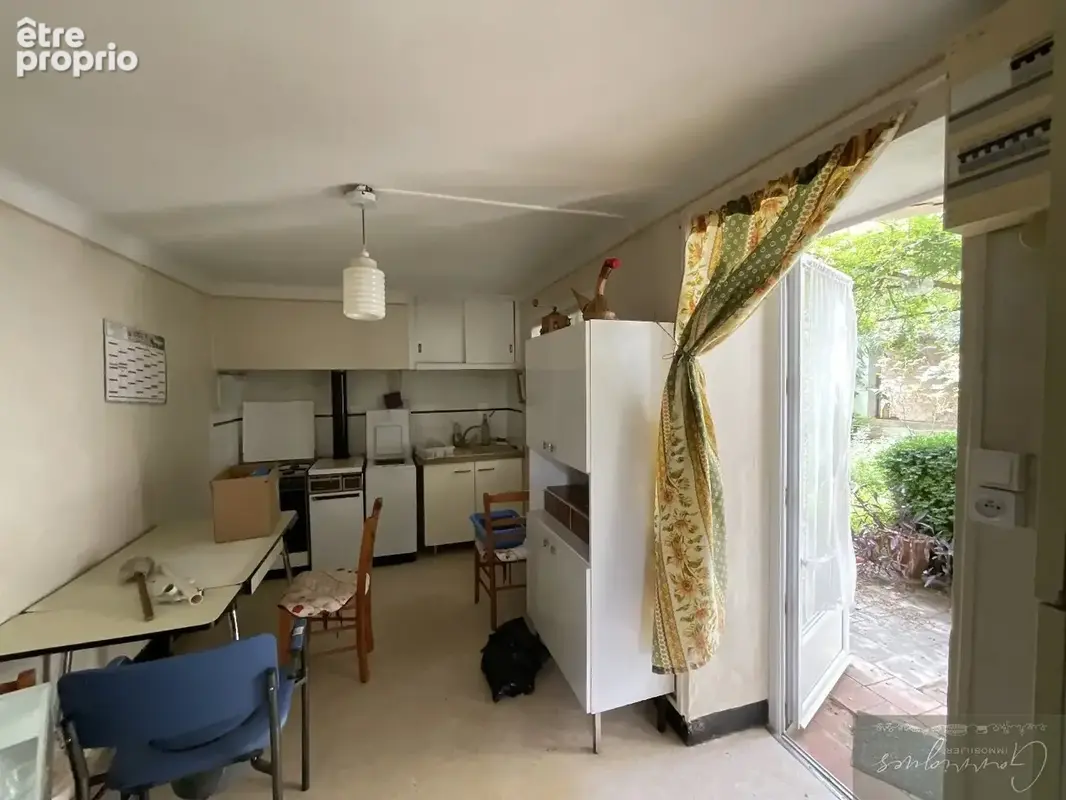 Milhaud, maison de village à rénover. - photo 3