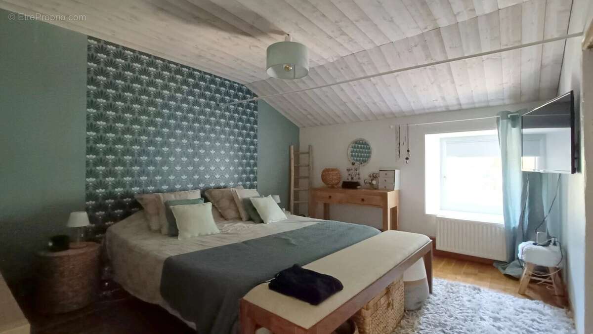 Maison à VOUZAILLES