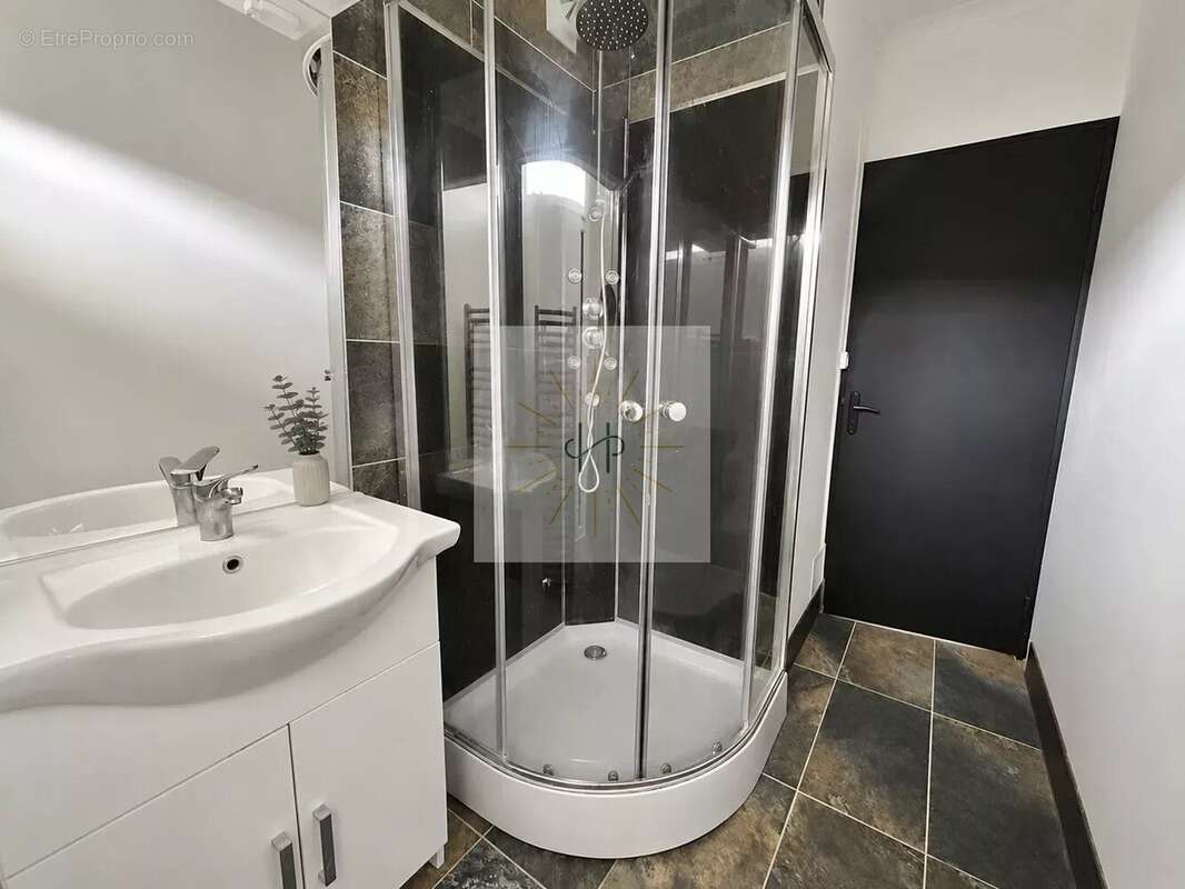 Appartement 54 m² à Montelimar  - photo 5