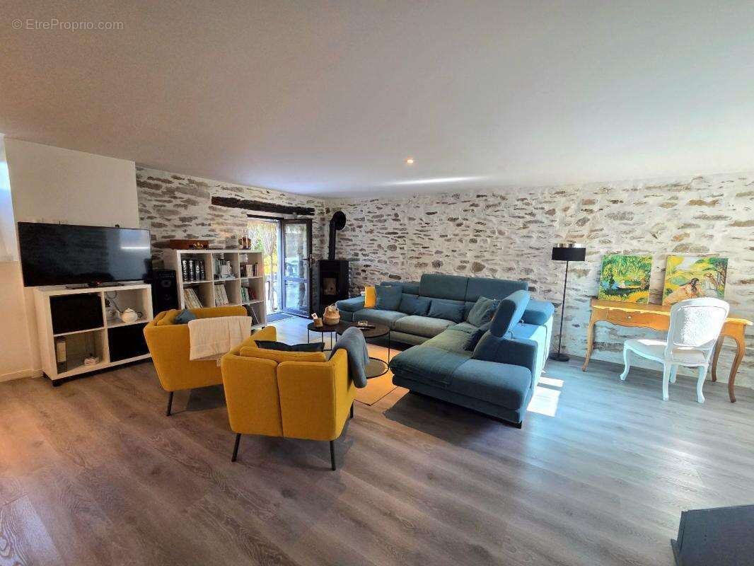 Maison à ALRANCE