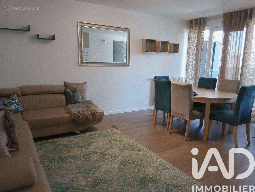 Photo 4 - Appartement à GENNEVILLIERS