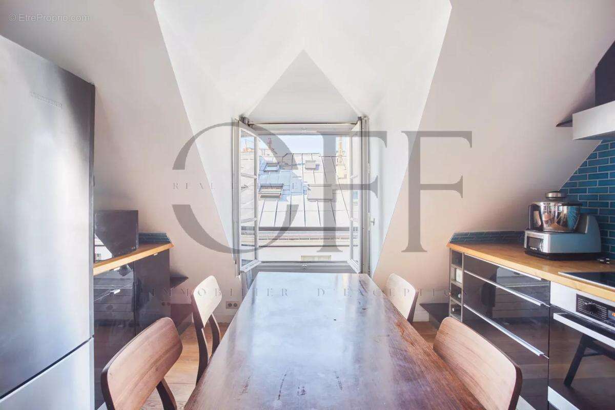 Appartement à PARIS-7E