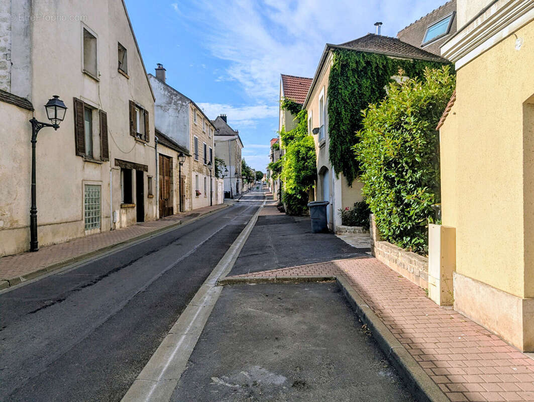 Local commercial Montesson 120 m2 - photo 4