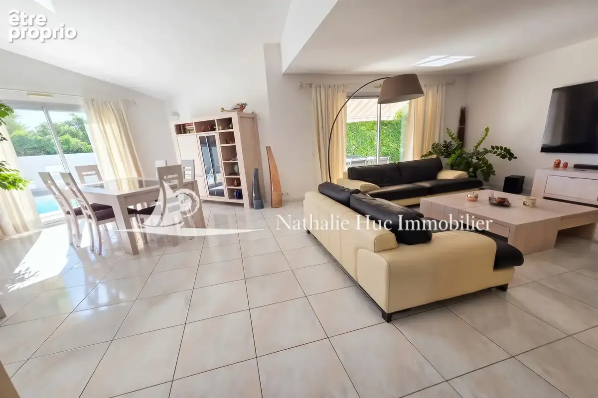 Maison 4 pièces 123 m² à vendre à Saint-Esteve (66240) - photo 4