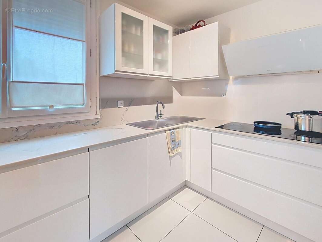 Photo 2 - Appartement à CARBON-BLANC
