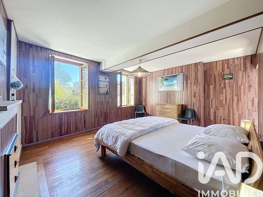 Maison 165 m² à Mailly-La-Ville  - photo 7