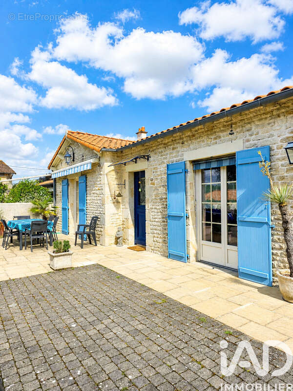 Photo 2 - Maison à AIFFRES