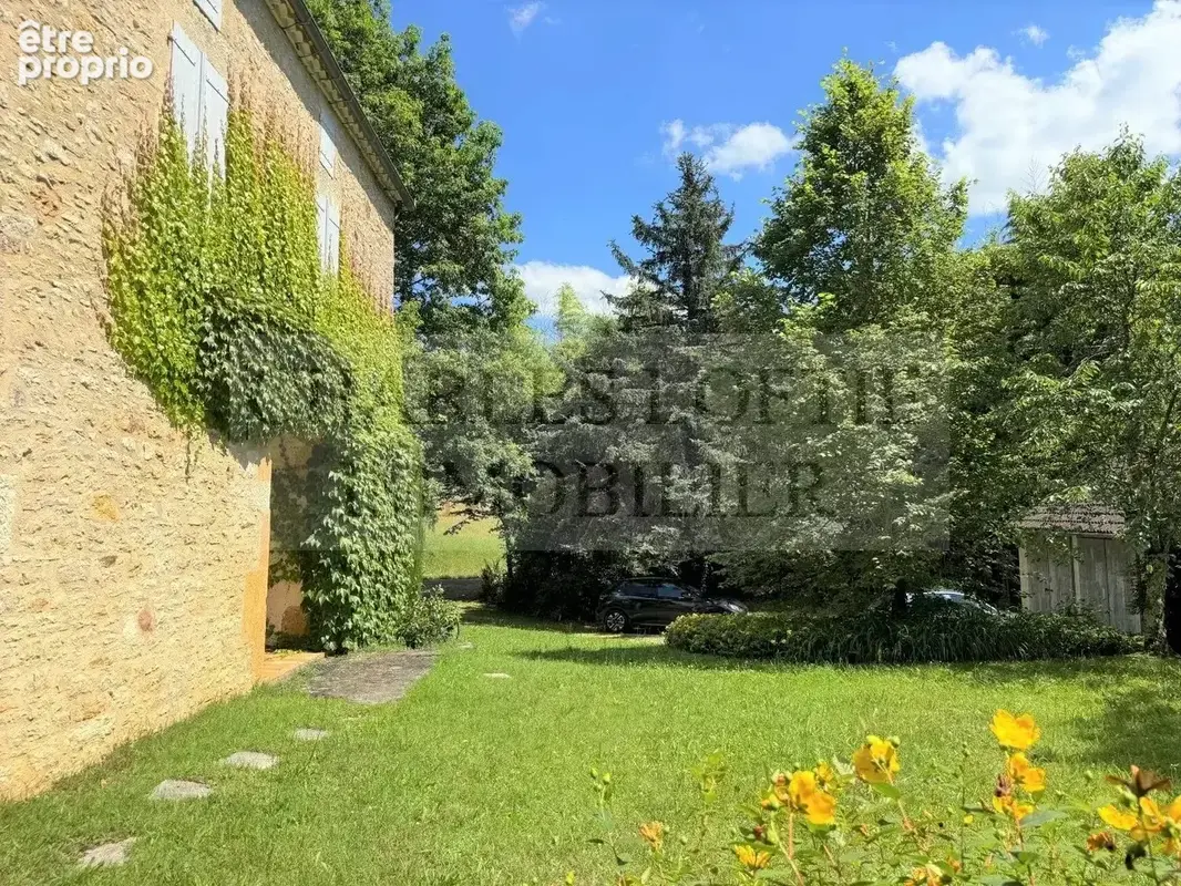 Maison, grange et piscine sur 1,2 ha en Bouriane - photo 3