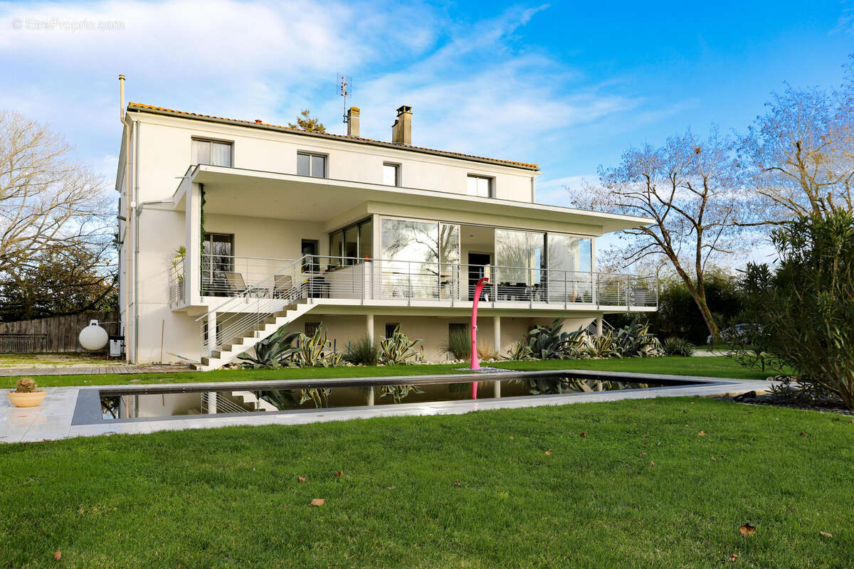 Maison à SAUJON