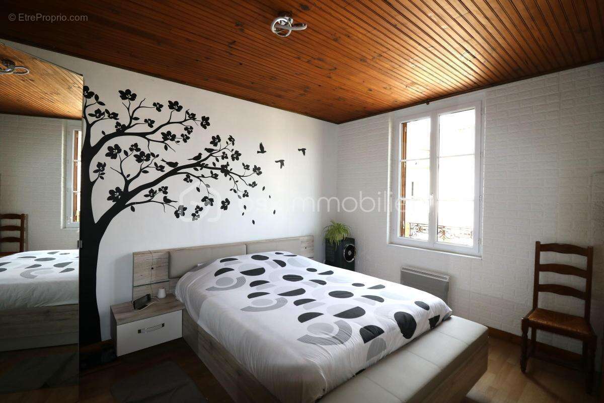 Maison à MONTIGNY-LENCOUP