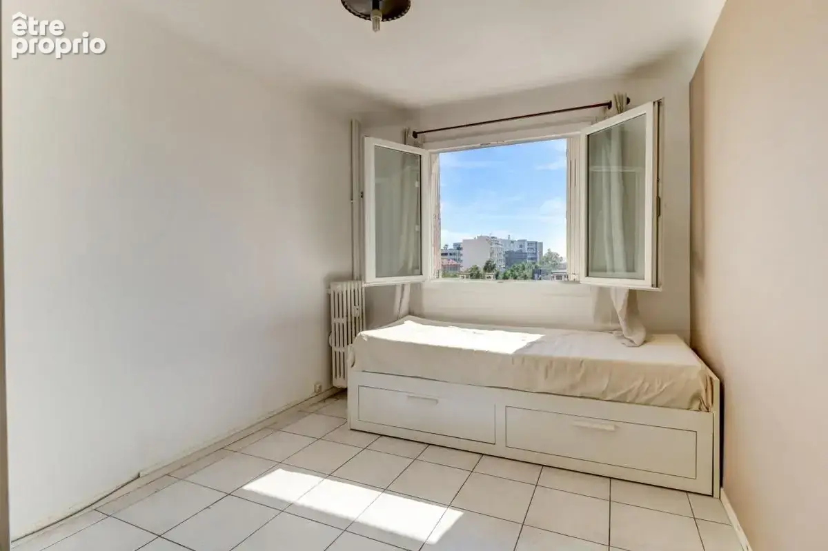 3P en étage élevé, balcon et aperçu mer – Carras / Arénas - photo 8