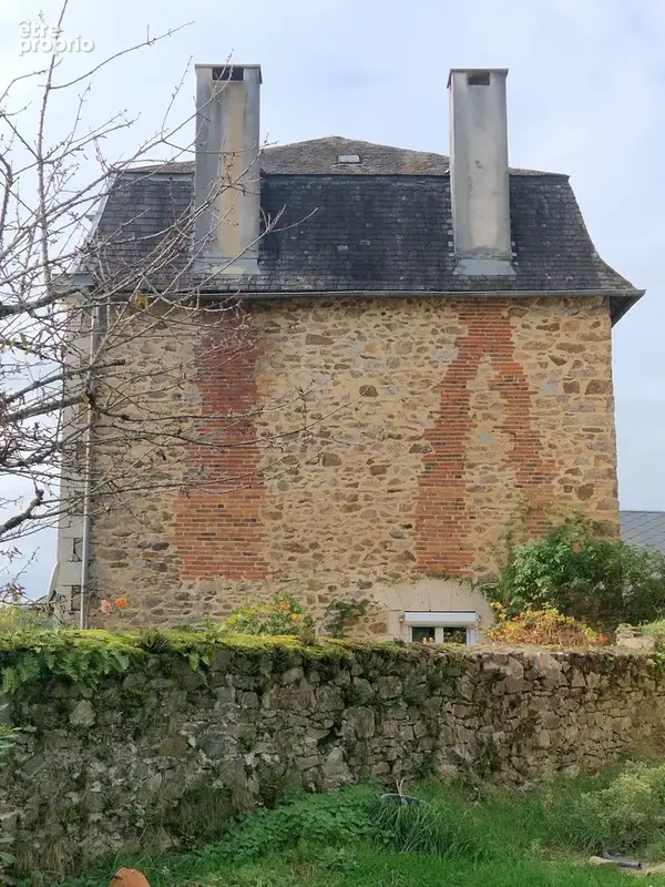 Maison de charme en pierres avec des espaces extérieurs très cosy. - photo 34