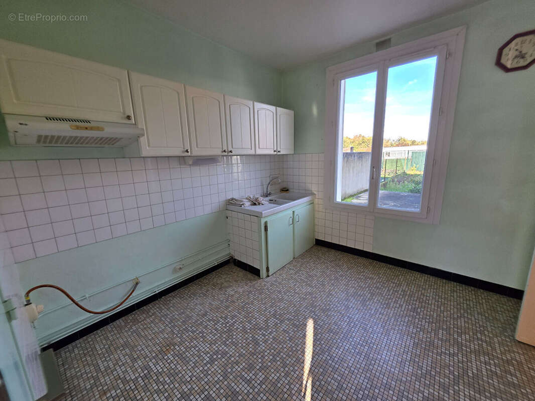 Maison à TOURNON-SAINT-MARTIN