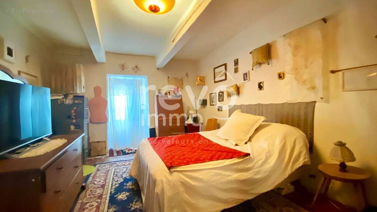 Maison à SAINT-JEAN-DE-LA-BLAQUIERE