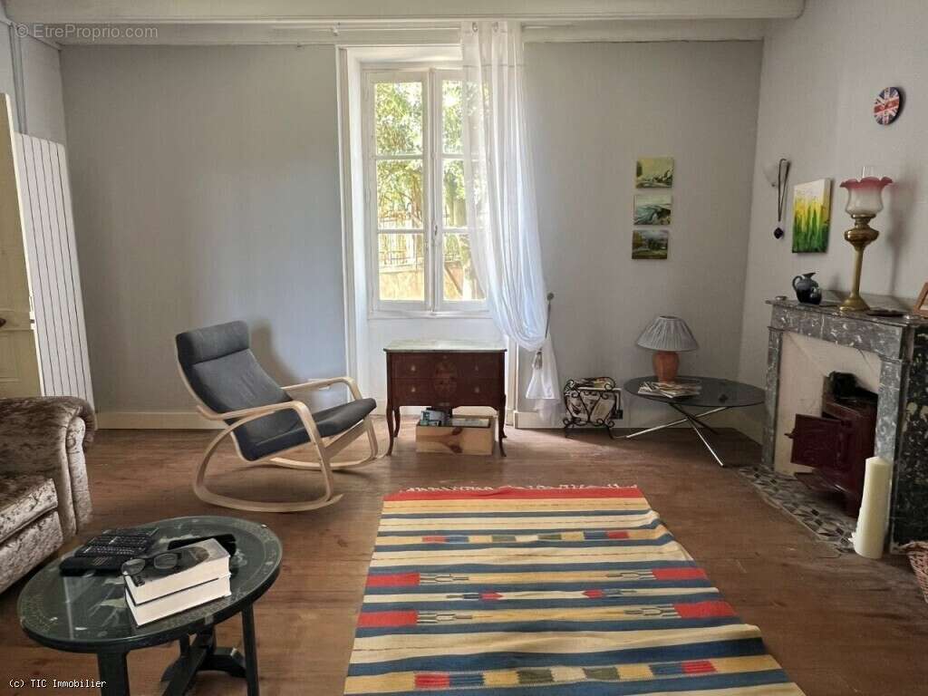 Maison à RUFFEC