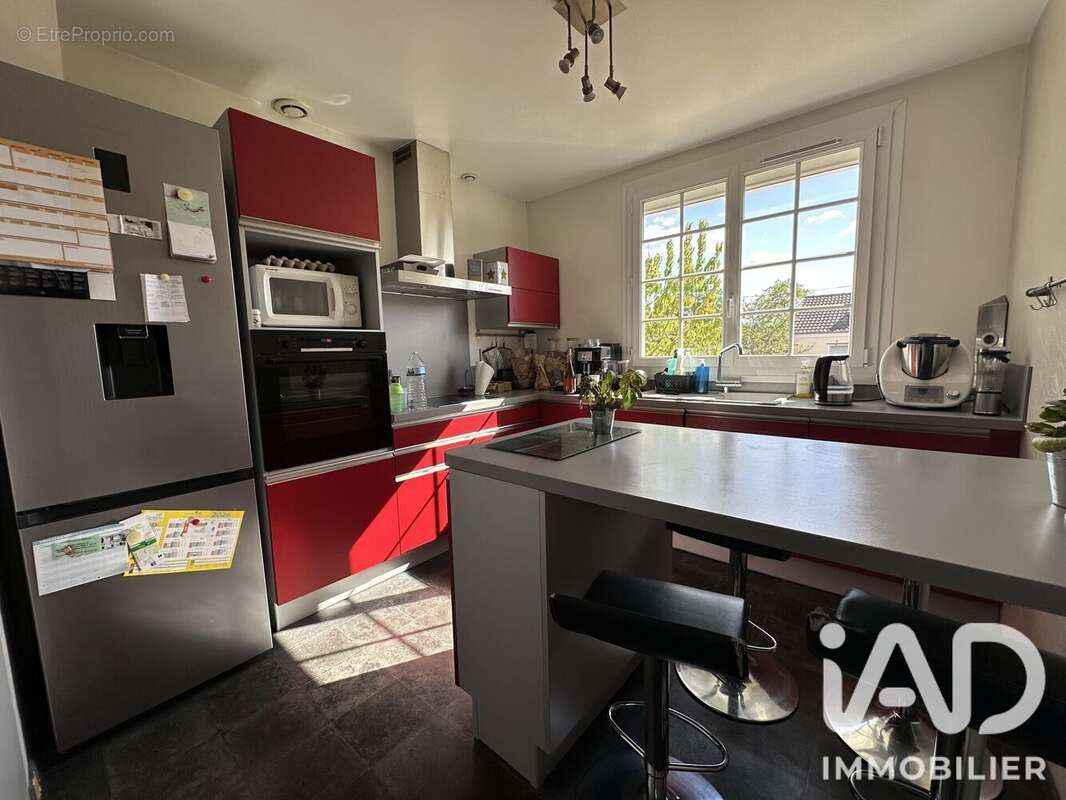 Maison 128 m² à Saint-Florent-Sur-Cher  - photo 2