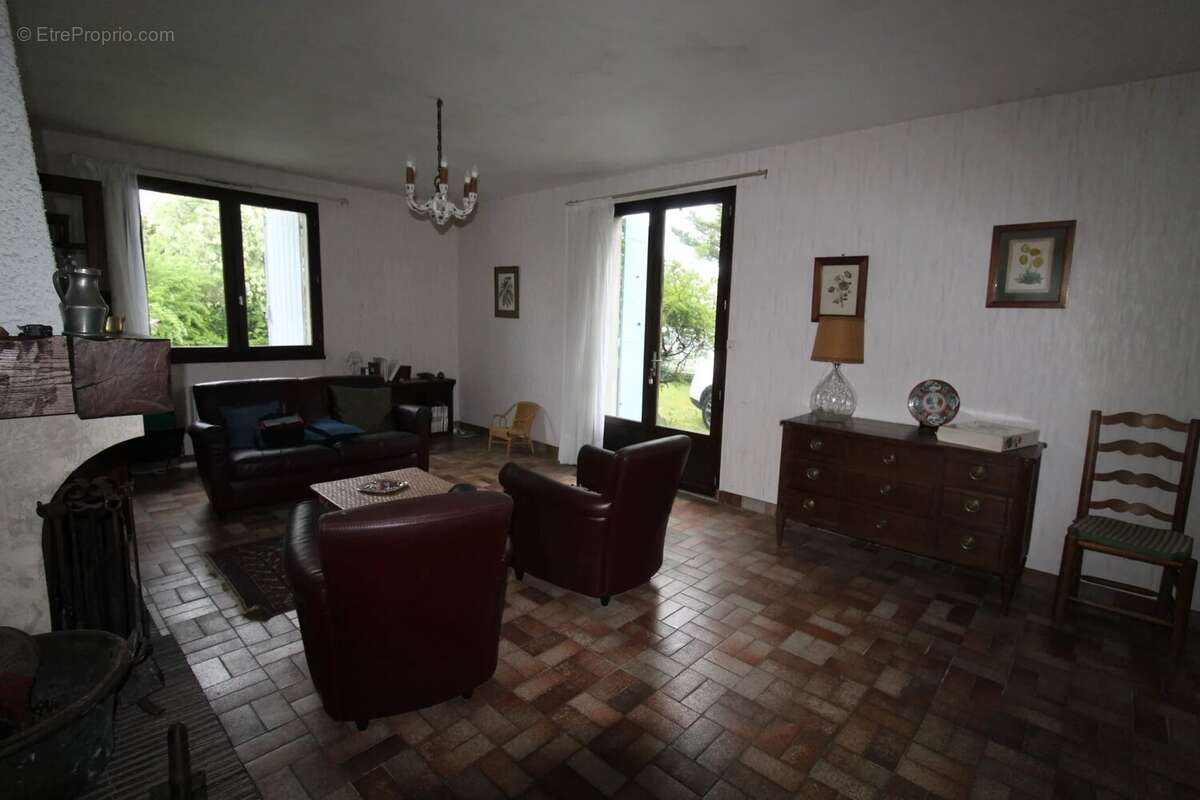 Maison à SAINT-HILAIRE-LA-PALUD