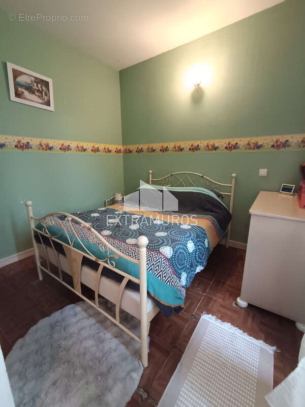 Appartement à SOURCIEUX-LES-MINES