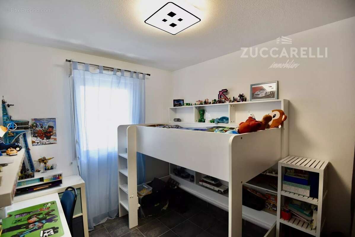 Appartement à SAINT-MARTIN-DU-VAR