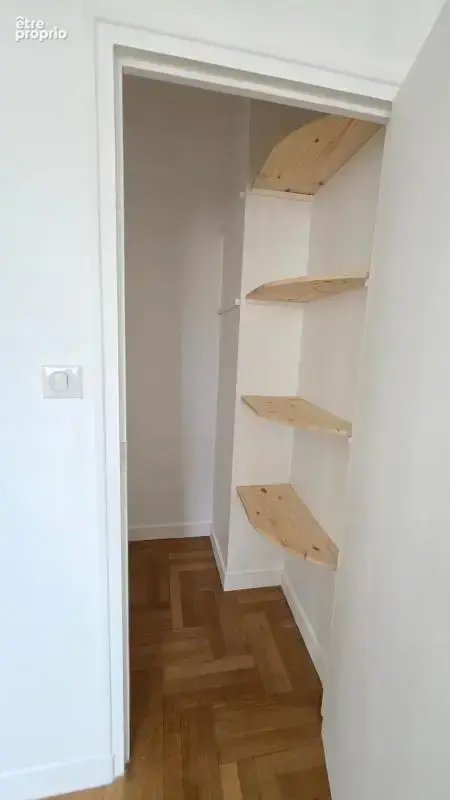 Appartement de type 3  79 m² ,  renove avec gout au 6 eme etage et avec ascenseur - - photo 14