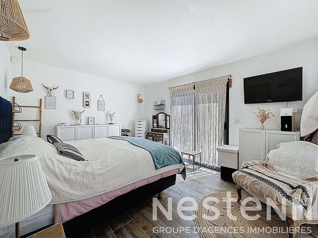 Maison à SAINT-MARTIN-DE-CRAU