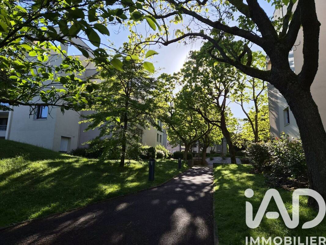 Photo 1 - Appartement à MONTIGNY-LE-BRETONNEUX