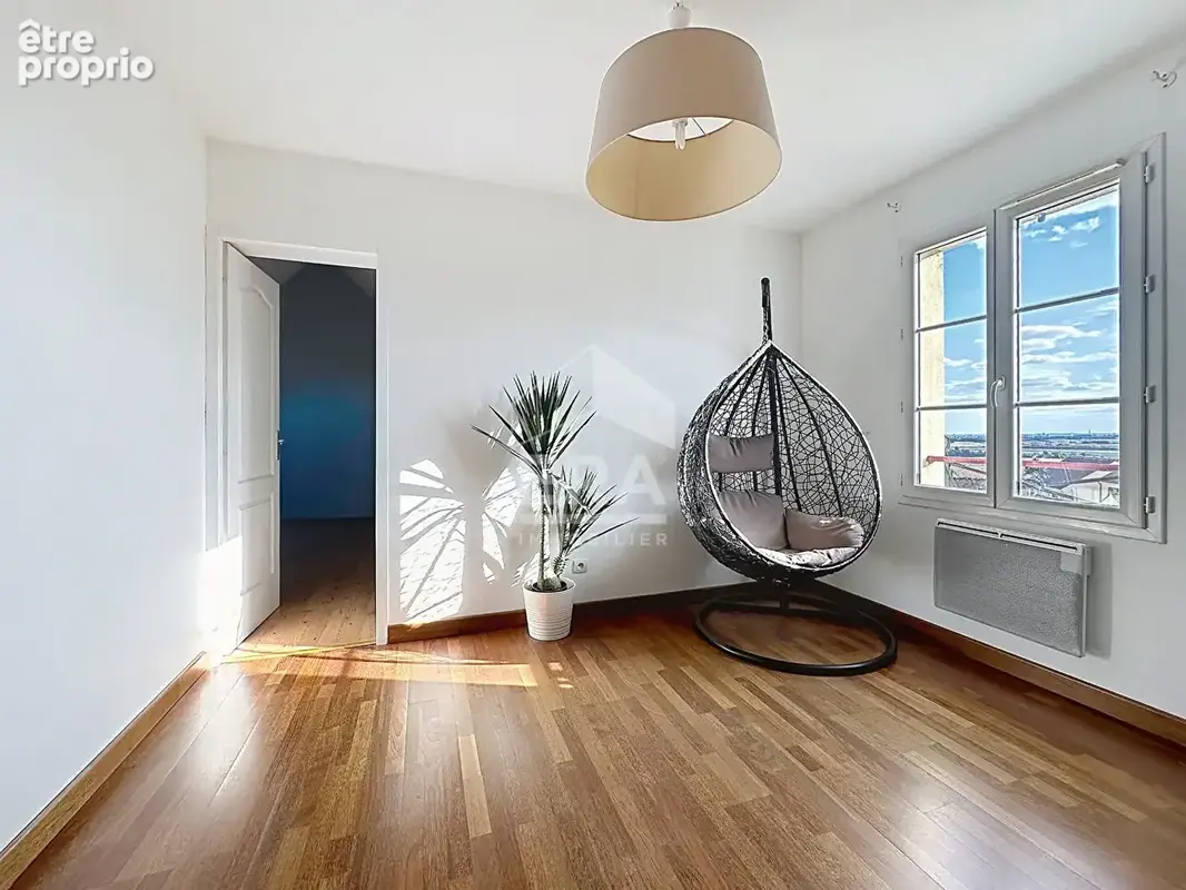 Maison 143m² à mareil-en-france - photo 10